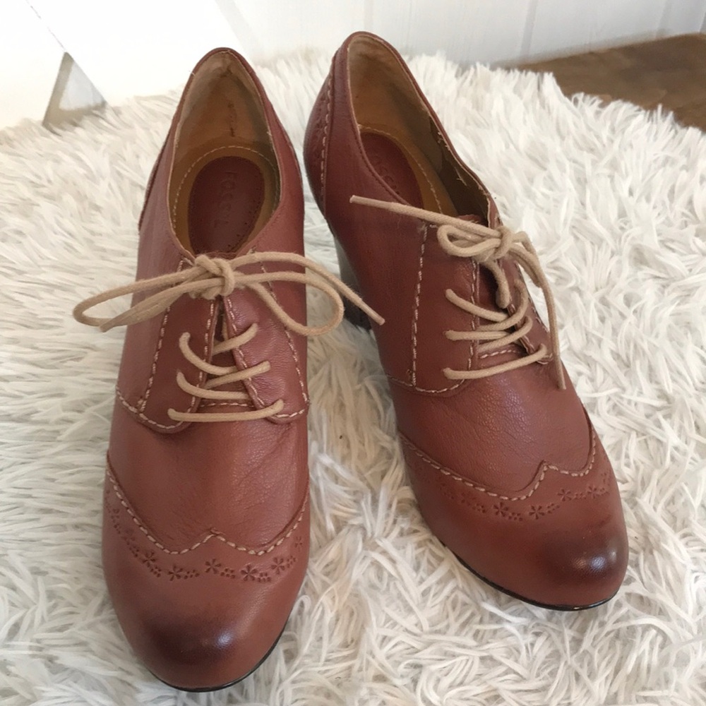 Fossil Oxford Lace Heels